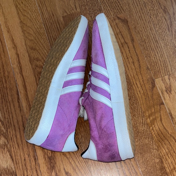 Adidas Gazelle Men’s or unisex Lavender Sneakers - Picture 5 of 5